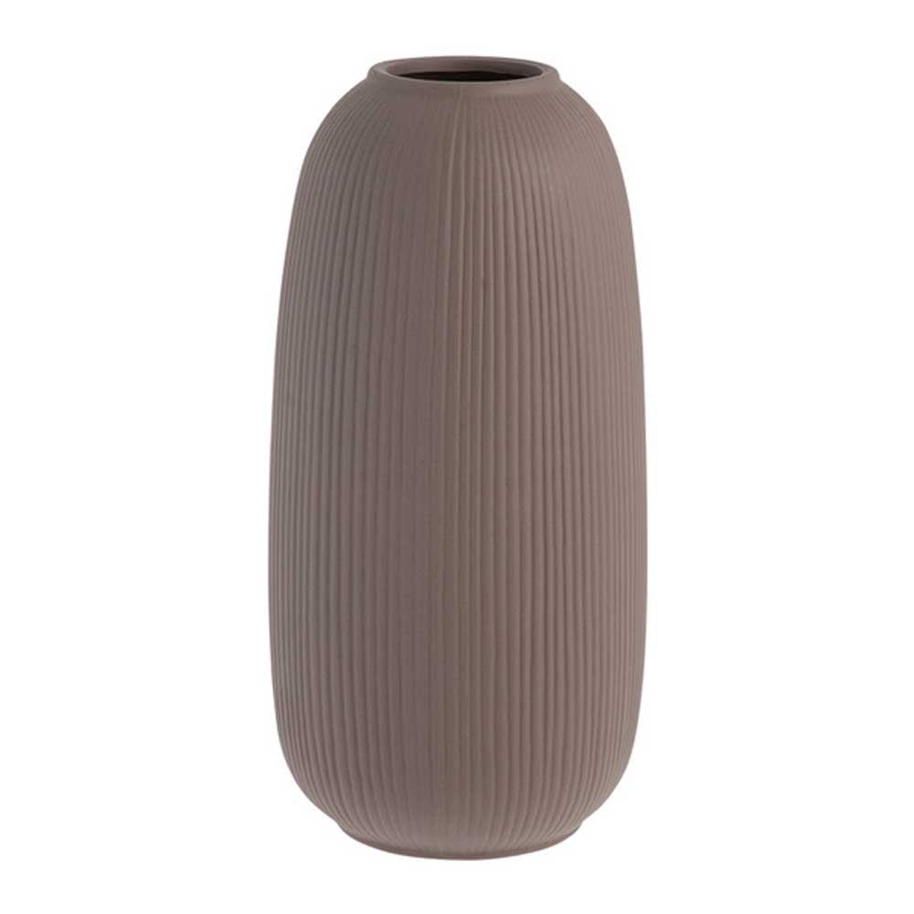 Eine hohe, gerippte, zylindrische Storefactory - Åby Vase Keramik braun mit einer schmalen Öffnung in gedämpftem Braun.